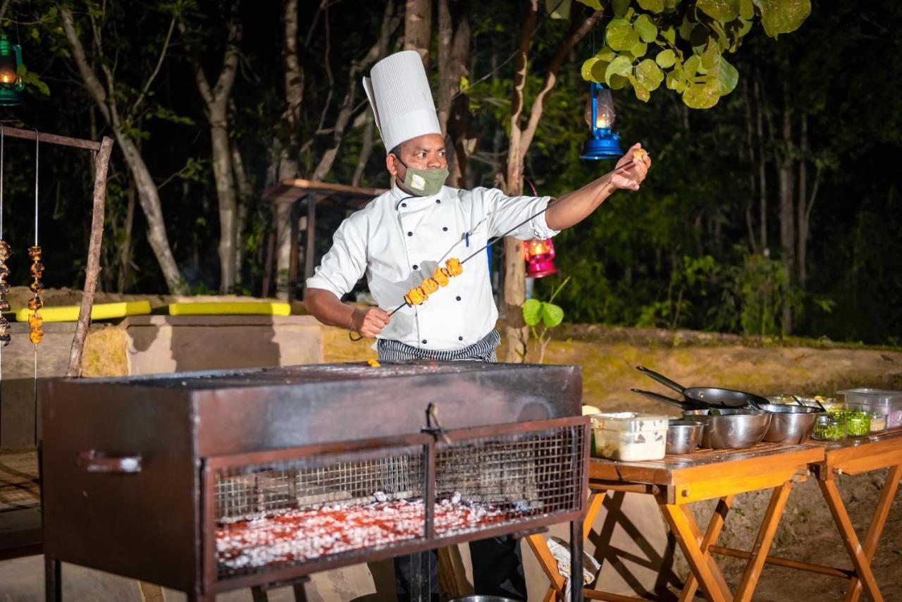 Kanha Jungle Camp 外观 照片